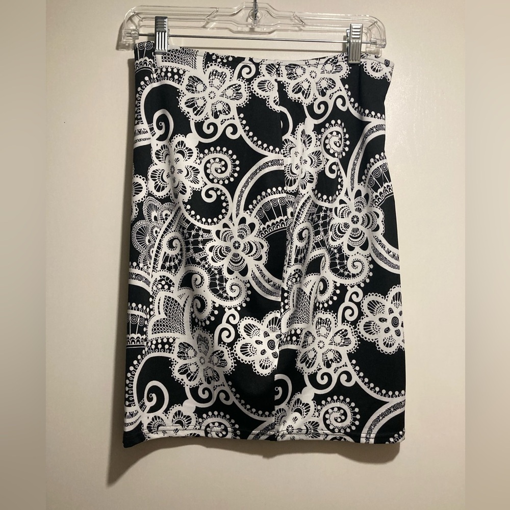 White Mark skirt
